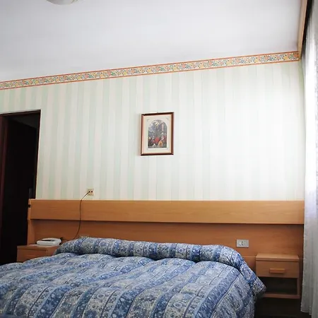 Hotel Monaco Sport 3*